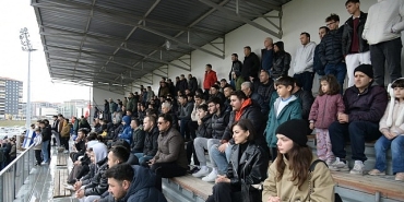 kahramankazan-belediyespor-evinde-3-puan-sevinci.jpg