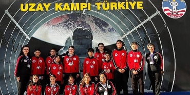 kktcli-izciler-bu-kez-uzay-atmosferinde-kamp-kurdu.jpg