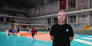 nilufer-belediyesporu-play-off-heyecani-sardi.jpg
