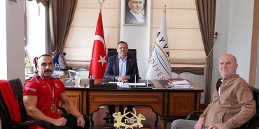 ayvalikli-sampiyon-avrupa-yolcusu.jpg