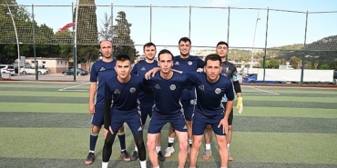 grand-lig-kurumlar-yarisiyor-futbol-turnuvasini-dostluk-kazandi.jpg