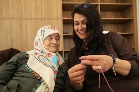 osmangazide-huzurevi-sakinlerini-mutlu-eden-bulusma.jpg