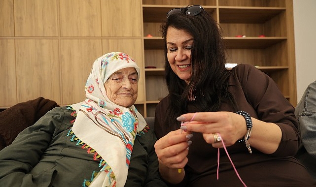 osmangazide-huzurevi-sakinlerini-mutlu-eden-bulusma.jpg