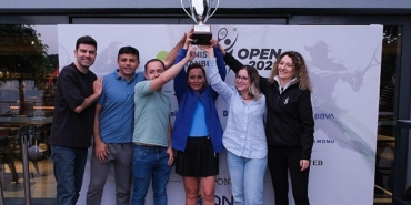qnb-turkiye-ana-sponsorlugunda-duzenlenen-tennis-istanbul-open-2026-is-dunyasini-kortlarda-bulusturdu.jpg