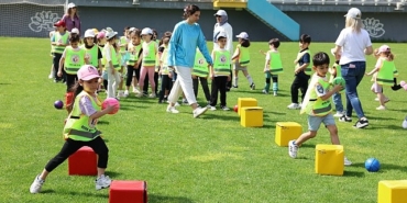 spor-senliklerinde-sira-minik-ogrencilerin.jpg