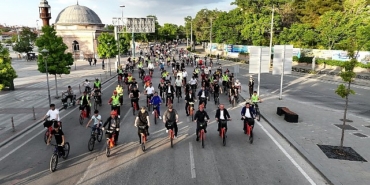 avrupa-bisiklet-baskenti-konyada-sehir-merkezi-ve-28-ilcede-ayni-anda-binlerce-bisikletsever-pedal-cevirdi.jpg