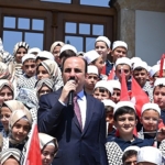 baskan-altay-bilgehanelerde-egitim-alarak-tamami-hafizlik-imam-hatip-okullarini-kazanan-ogrencilerle-bulustu.jpg