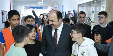 baskan-altay-lgsye-girecek-ogrencilere-basarilar-diledi.jpg