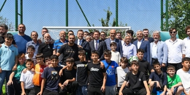 baskan-erkan-aydin-osmangaziyi-spor-tesisleriyle-donatiyor.jpg