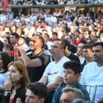 bornovada-tek-yurek.jpg