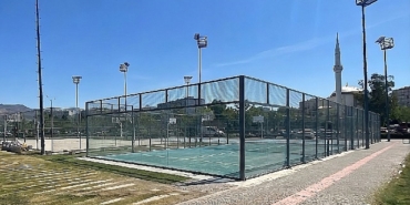 bostanli-sahiline-yeni-padel-kortlari-geliyor.jpg