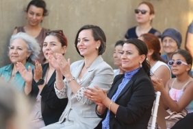 hayatlarinin-ikinci-baharinda-kep-atip-mezun-oldular.jpg