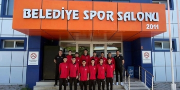 inegol-belediyespor-midi-erkekler-voleybol-takimi-turkiye-sampiyonasinda.jpg