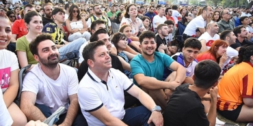 kadikoyde-dunya-kupasi-heyecani-kalamista-yasanacak.jpg