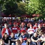 kartepe-milli-takim-icin-tek-yurek-oldu.jpg