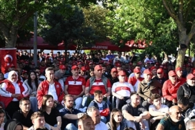kartepe-milli-takim-icin-tek-yurek-oldu.jpg