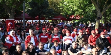 kartepe-milli-takim-icin-tek-yurek-oldu.jpg