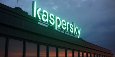 kaspersky-populer-bir-yapay-zeka-destekli-web-gelistirme-platformunu-hedef-alan-yeni-bir-kurumsal-kimlik-avi-yontemi-kesfetti.jpg