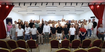 kiyi-ege-belediyeler-birligi-bolgesel-egitimleri-cesme-programi-tamamlandi.jpg