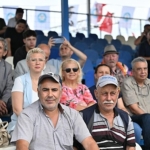 manisada-gures-heyecani-basladi-yuntdagi-er-meydani-pehlivanlari-agirliyor.jpg