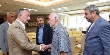 baskan-buyukakin-sampiyonlari-agirladi.jpg