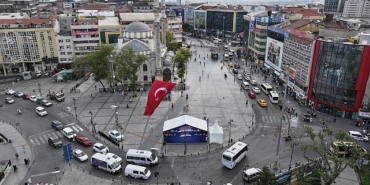 ibb-yks-tercih-doneminde-genclerin-yaninda.jpg