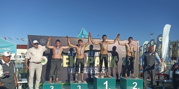 kagitspor-kocaeliyi-sporun-zirvesine-tasidi.jpg