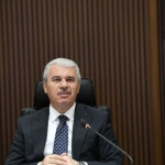 vali-akin-ve-baskan-altay-sampiyonlarla-bulustu.jpg