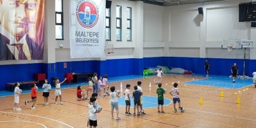 yaz-okulunda-futsal-ve-masa-tenisi-dersleri-basladi.jpg