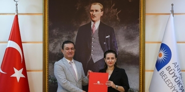 674-tarihi-elmali-yagli-pehlivan-guresleri-icin-is-birligi-protokolu-imzalandi.jpg