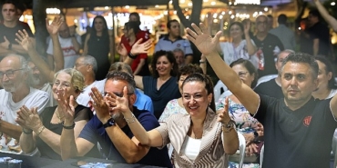antalyasporun-efsaneleri-ayak-tenisinde-bulustu.jpg