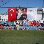 ayvalik-belediye-baskani-mesut-ergin-sporun-dostlugun-ve-kardesligin-bir-arada-oldugu-guzel-bir-turnuva-olsun.jpg