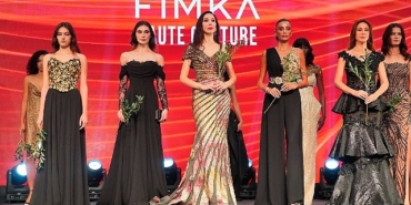 fimkadan-tum-dunyaya-zeytin-daliyla-baris-mesaji.jpg