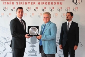 konak-belediye-baskanligi-kosusunu-treasure-island-kazandi.jpg