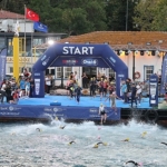 oral-b-istanbul-bogazici-triatlonunda-cocuklar-icin-yaristilar.jpg