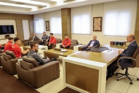 Başkan Pekyatırmacı, Selçuklu Belediyespor Kulübü’nün Derece Yapan Sporcularını Ağırladı