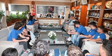 Erasmus öğrencilerinden Başkan Topaloğlu’na ziyaret